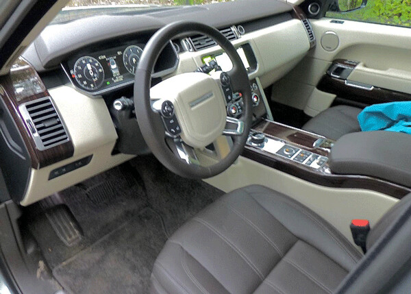 Real leather and real wood adorns the classy interior of the $95,000 Range Rover. Photo credit: John Gilbert