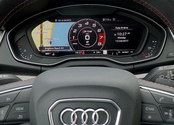 The instrument panel can be set to have a partial map display... 