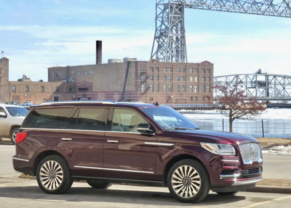 If you like big, the Navigator offers stylish proportions for town or country driving. Photo credit: John Gilbert