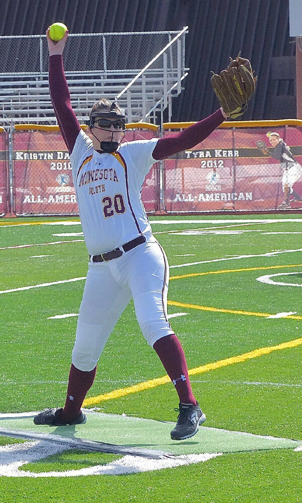 Hohol threw a 4-hitter as UMD won 1-0 for a doubleheader sweep against Crookston.