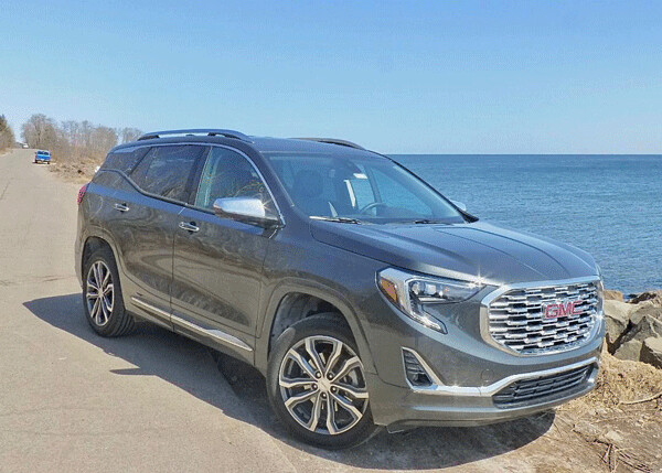 The 2018 GMC Terrain is downsized into an attractive, agile 2-row SUV with a potent 2-liter turbo 4-cylinder. Photo credit: John Gilbert