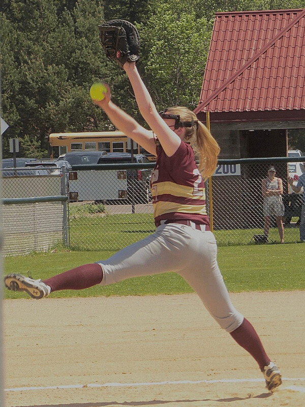Denfeld’s Caitlin Schneeweis, among others, couldn’t stop Hawks in 7AAA. Photo credit: John Gilbert