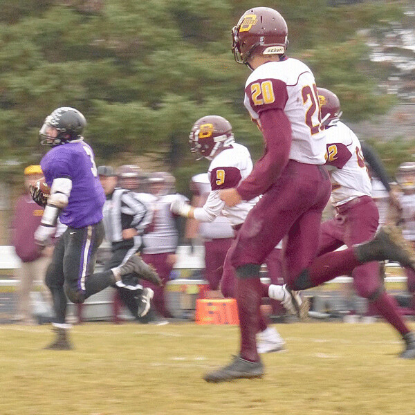 Cloquet’s Markus Pokornowski raced for a 62-yard touchdown by outrunning the whole Denfeld defense in the 7AAAA shootout at Cloquet last Saturday. Pokornowski gained 181 yards before injuring his shoulder. Photo credit: John Gilbert