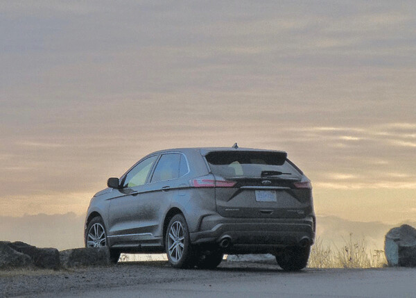  For 2019, Ford Edge gets a new front, rear, interior and a new silhouette. Photo credit: John Gilbert