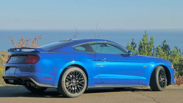 Since mid-60s, Mustang has lived by the stylish fastback roofline.  Photo credit: John Gilbert