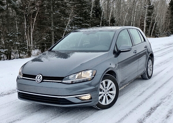 Exterior changes are subtle on the 2019 Volkswagen Golf SE, but refinements are appreciated. Photo credit: John Gilbert