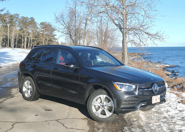The Mercedes GLC 300 4Matic looks like a downsized SUV, but it's for real, with a turbo 4 and all-wheel drive and a sporty flair. Photo credit: John Gilbert