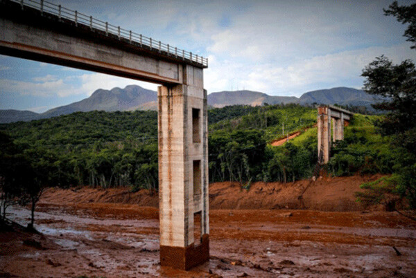   No signs of any of the remains of this dam, signifying the power of the deluge